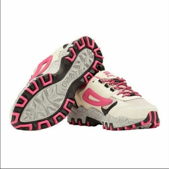 NEW FILA | Reminder Trail Sneakers - Picture 3 of 6